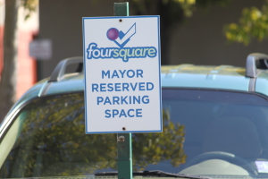 Parking réservé au Mayor Foursquare